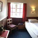 Hotel Fossheim