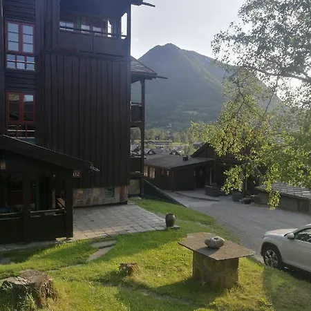 Hotel Fossheim 3*