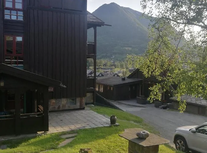 Ξενοδοχείο Fossheim 3*